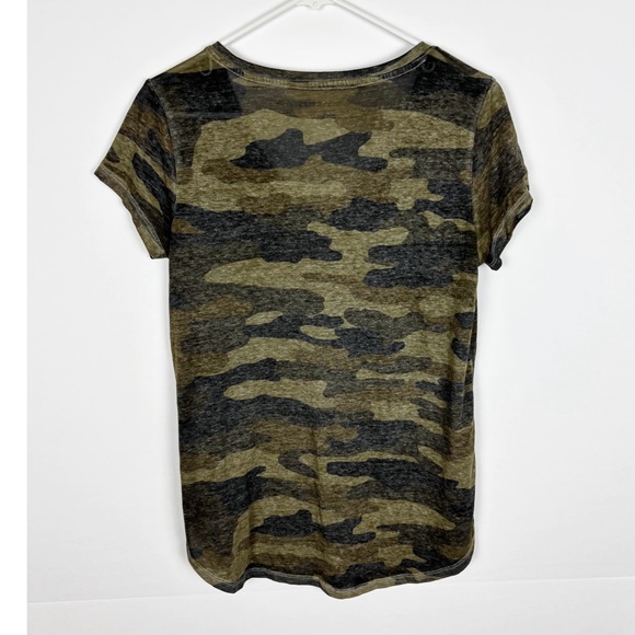 Lucky Brand Camo Print Burnout V Neck T Shirt Size Medium - Picture 2 of 5